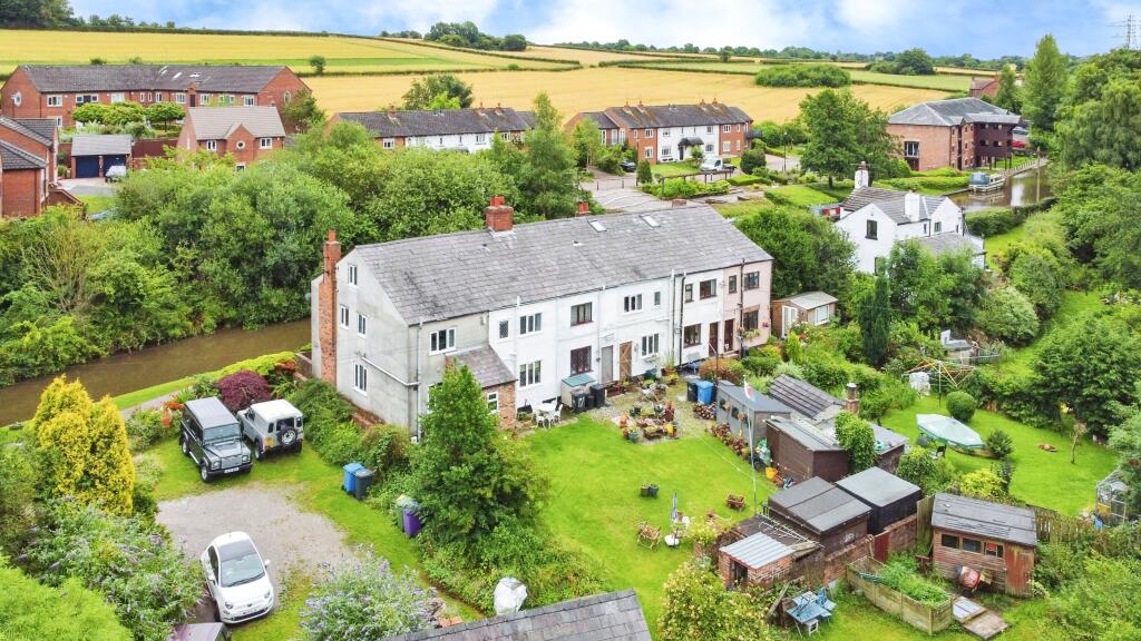 Aerial view of rear of Canalside Cottages